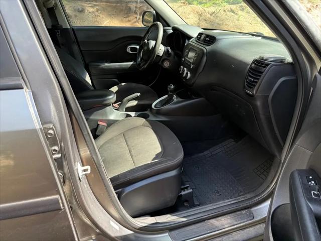2017 Kia Soul Base