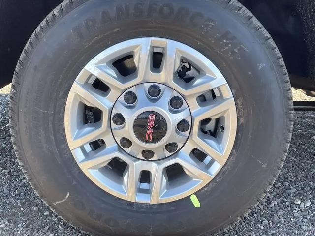 2026 GMC Sierra 2500HD Crew Cab, Standard Bed, Pro, 4WD