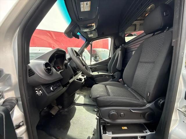 2021 Mercedes-Benz Sprinter Cargo Van Standard Roof V6