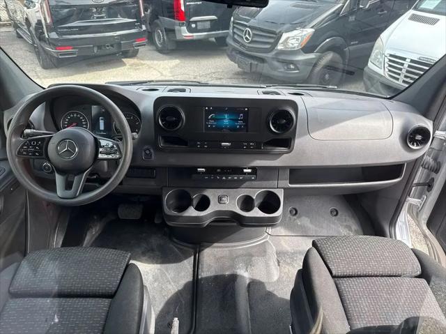 2021 Mercedes-Benz Sprinter Cargo Van Standard Roof V6
