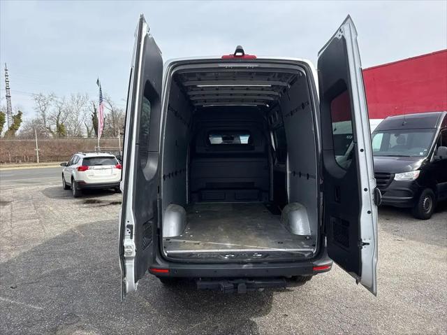 2021 Mercedes-Benz Sprinter Cargo Van Standard Roof V6