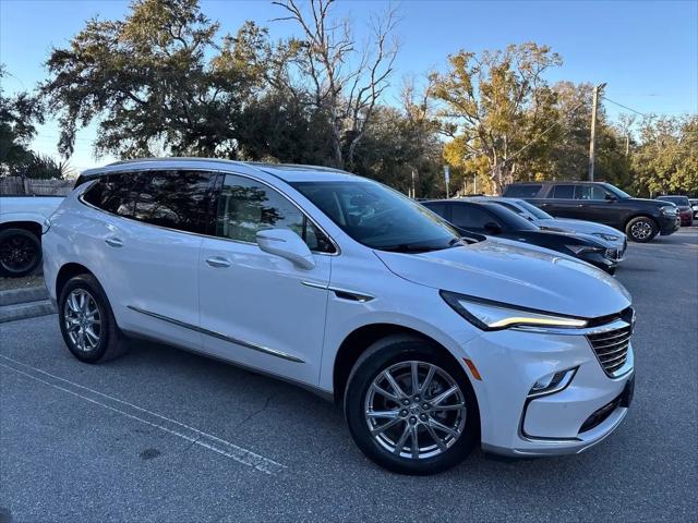 2023 Buick Enclave Essence AWD