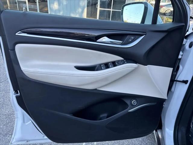 2023 Buick Enclave Essence AWD