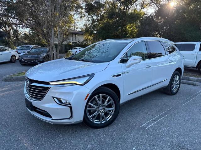 2023 Buick Enclave Essence AWD
