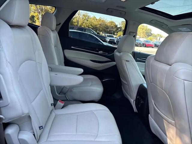 2023 Buick Enclave Essence AWD