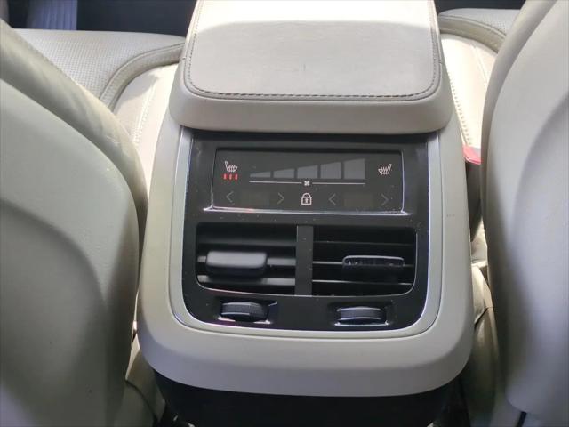 2019 Volvo XC90 T6 Inscription