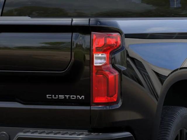 2026 Chevrolet Silverado 1500 2WD Crew Cab Short Bed Custom
