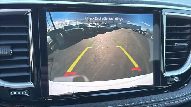 2026 Chrysler Pacifica Select AWD
