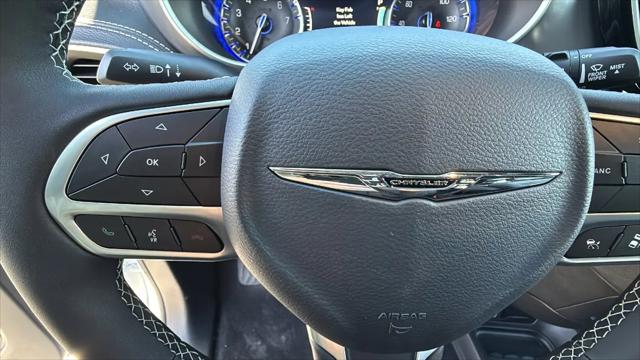 2026 Chrysler Pacifica Select AWD