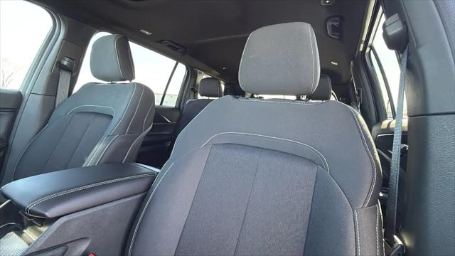 2026 Jeep Grand Cherokee L Altitude 4x4