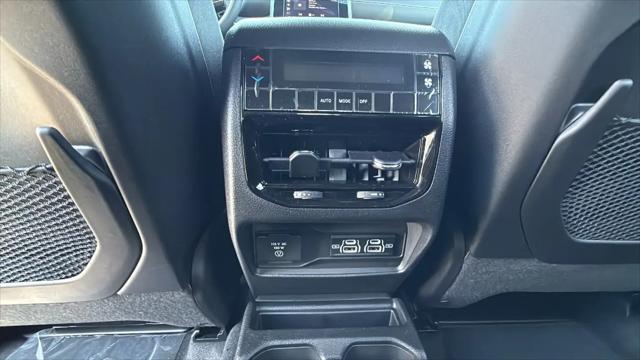 2026 Jeep Grand Cherokee L Altitude 4x4