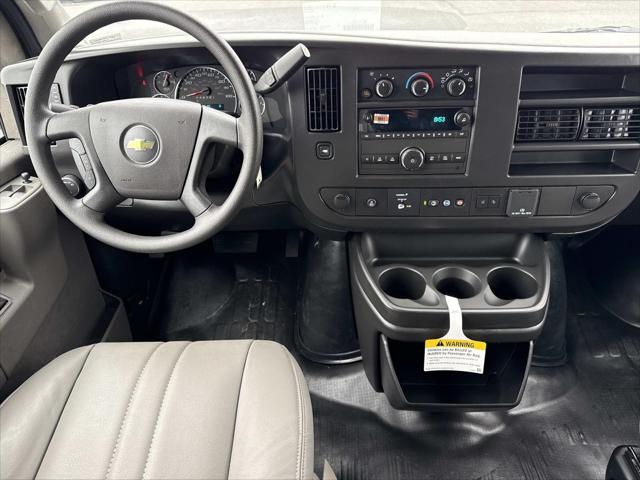 2026 Chevrolet Express Cargo Van 2500 Regular Wheelbase, WT, RWD