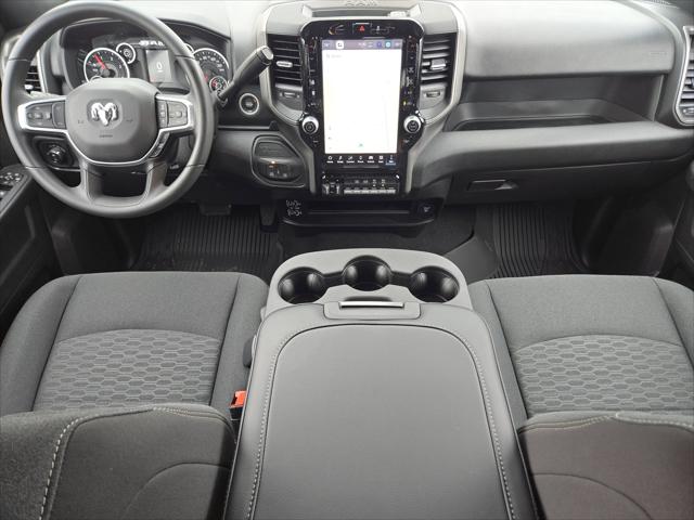 2026 RAM Ram 3500 RAM 3500 TRADESMAN CREW CAB 4X4 8 BOX