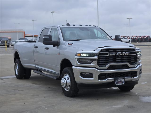 2026 RAM Ram 3500 RAM 3500 TRADESMAN CREW CAB 4X4 8 BOX