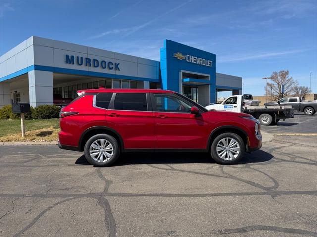 2026 Mitsubishi Outlander ES 2.5 2WD for sale in Manhattan, KS