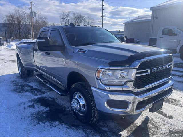 2024 RAM 3500 Tradesman Crew Cab 4x4 8 Box