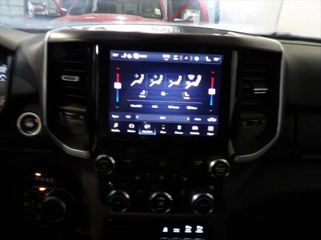 2022 Ram 1500 Big Horn Crew Cab 4x4 5'7" Box
