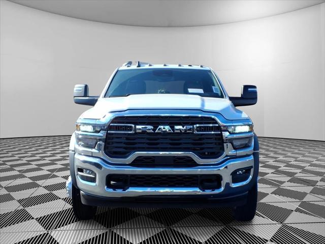2026 RAM Ram 5500 Chassis Cab RAM 5500 TRADESMAN CHASSIS CREW CAB 4X4 84 CA