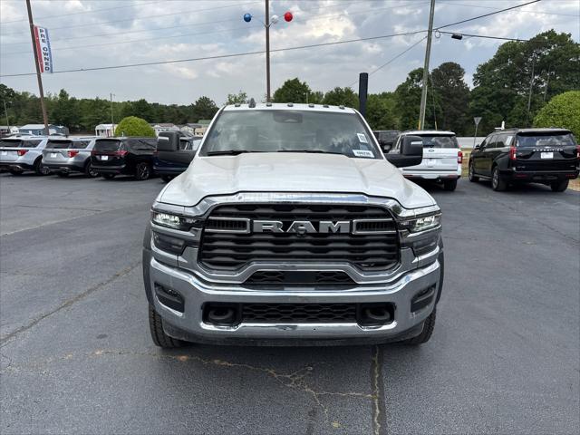 2026 RAM Ram 5500 Chassis Cab RAM 5500 TRADESMAN CHASSIS REGULAR CAB 4X4 84 CA 2026 RAM Ram 5500 Chassis Cab RAM 5500 TRADESMAN CHASSIS REGULAR CAB 4X4 84 CA