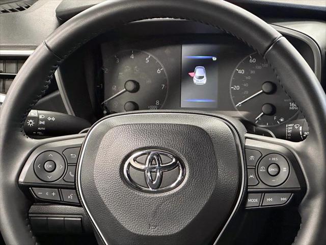 2025 Toyota Corolla Hatchback Nightshade Edition [17]