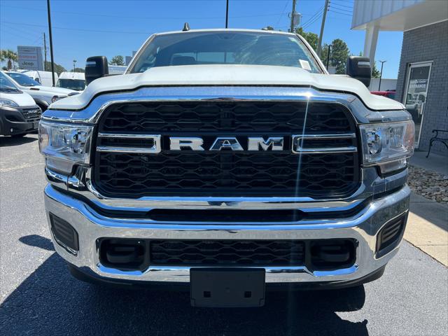 2023 RAM 2500 Tradesman Regular Cab 4x2 8 Box