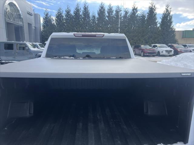2022 Chevrolet Silverado 1500 4WD Crew Cab Short Bed LT