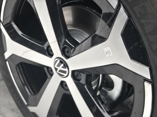 2026 Volkswagen Taos SEL