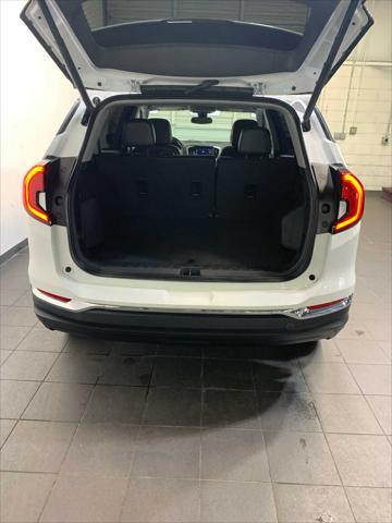 2023 GMC Terrain AWD SLT