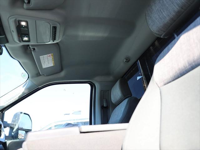 2023 Ford 600 XLT