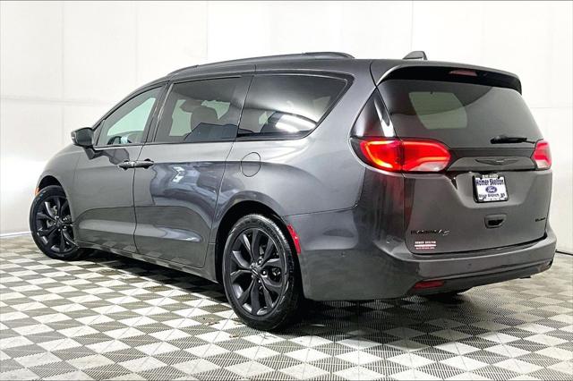 Used 2020 Chrysler Pacifica Limited For Sale in Olive Branch, MS