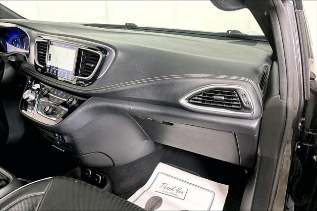 Used 2020 Chrysler Pacifica Limited For Sale in Olive Branch, MS