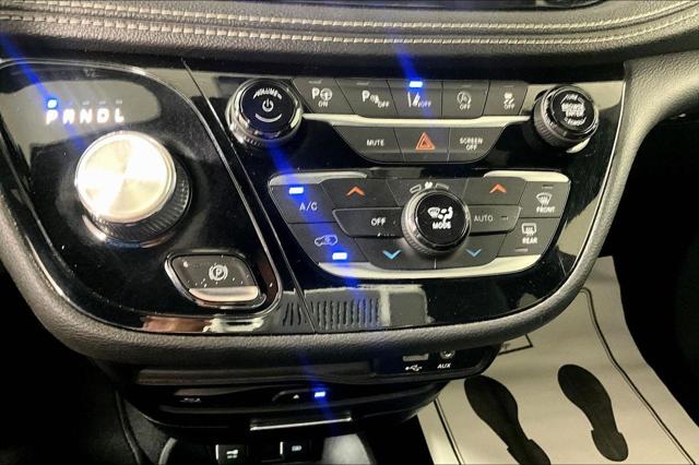 Used 2020 Chrysler Pacifica Limited For Sale in Olive Branch, MS