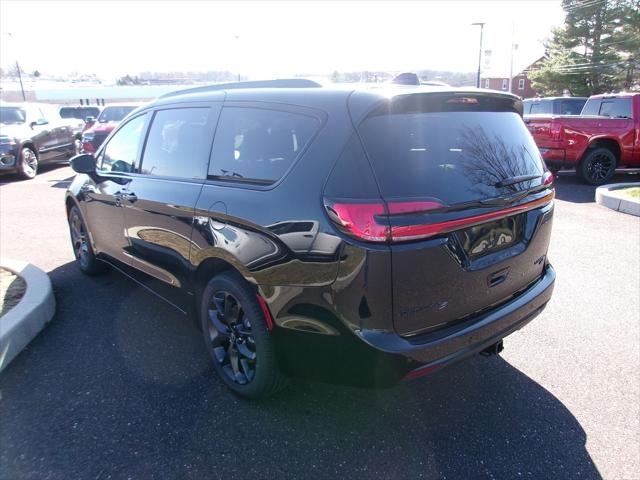 2026 Chrysler Pacifica Limited AWD