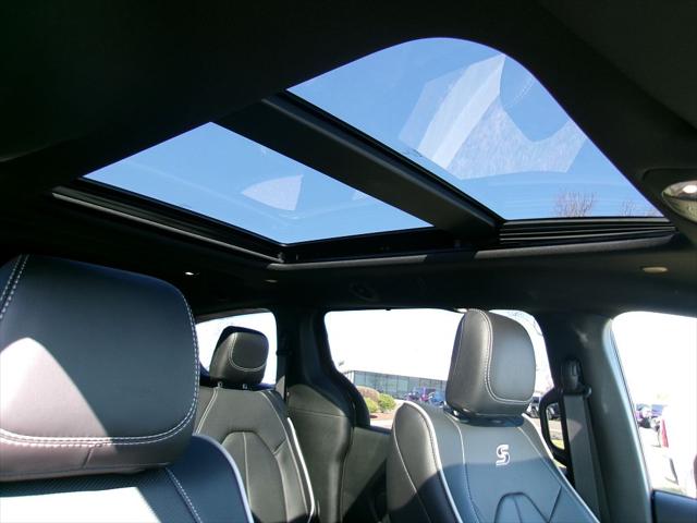 2026 Chrysler Pacifica Limited AWD