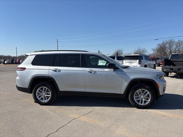 2026 Jeep Grand Cherokee L Laredo 4x4