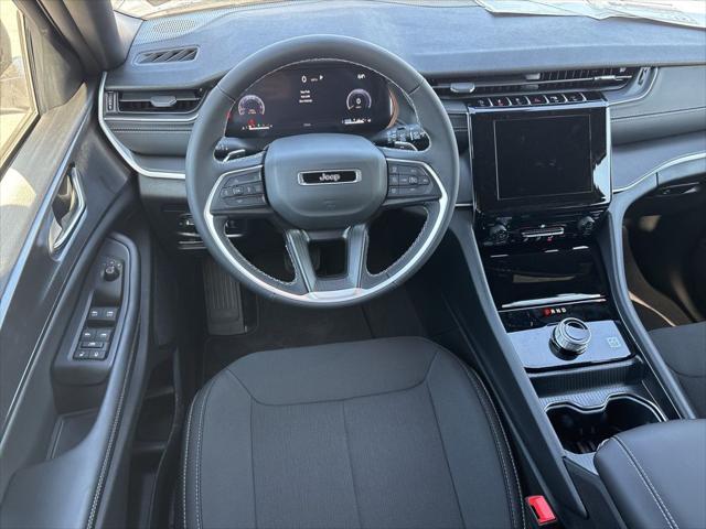 2026 Jeep Grand Cherokee L Laredo 4x4