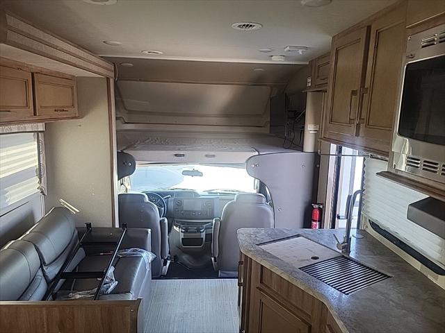 2019 Ford E-450 Cutaway Base