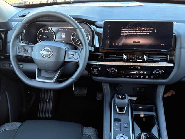 2026 Nissan Pathfinder SV
