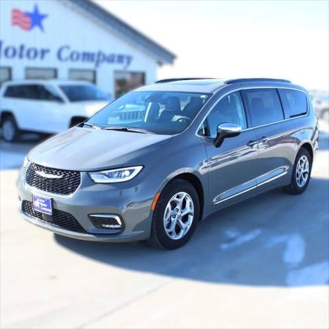 2023 Chrysler Pacifica Limited for sale in CRESCO, IA