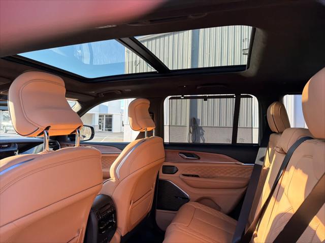 2026 Jeep Grand Cherokee Summit 4x4