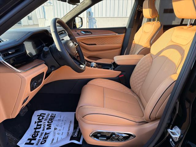 2026 Jeep Grand Cherokee Summit 4x4
