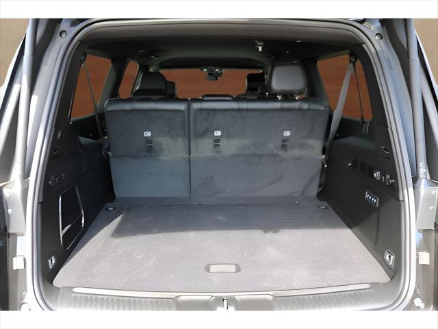 2026 Jeep Grand Wagoneer 4x2
