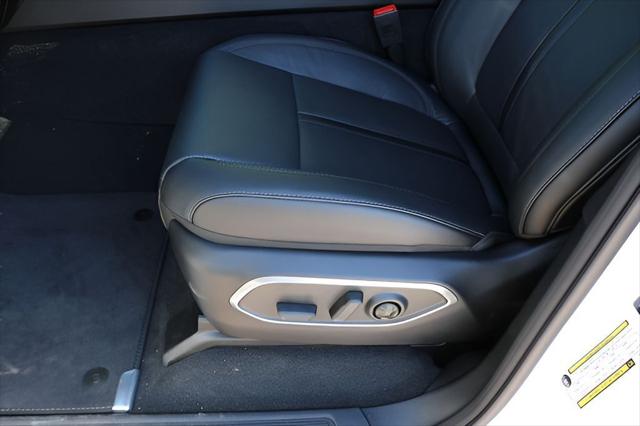 2026 Jeep Grand Wagoneer 4x2