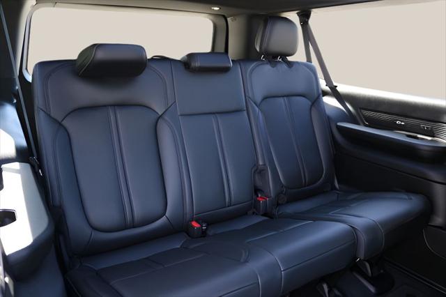 2026 Jeep Grand Wagoneer 4x2