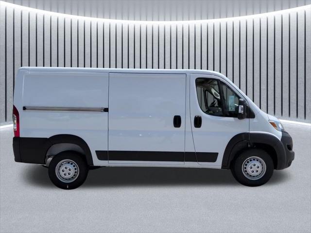 2026 Ram ProMaster Cargo Van Tradesman Low Roof 136 WB w/Pass Seat