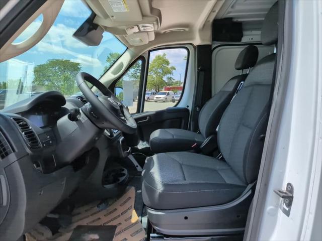 2026 Ram ProMaster Cargo Van Tradesman Low Roof 136 WB w/Pass Seat