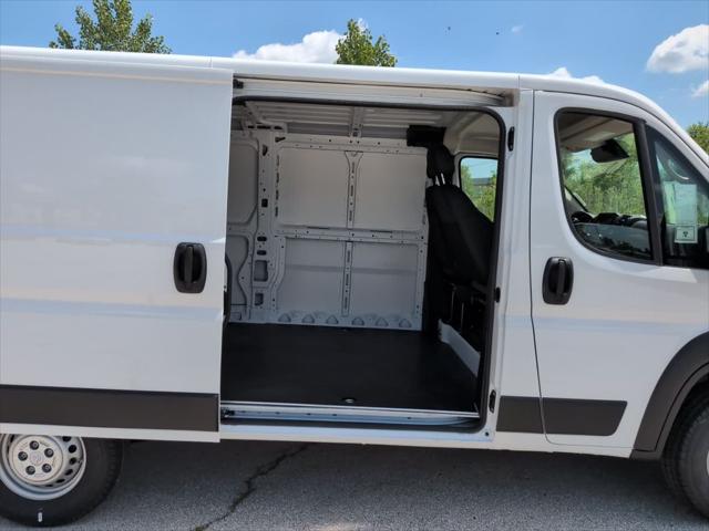 2026 Ram ProMaster Cargo Van Tradesman Low Roof 136 WB w/Pass Seat
