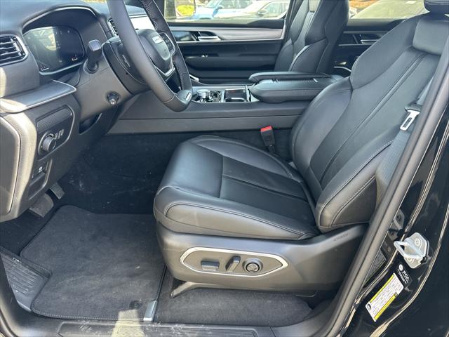 2026 Jeep Grand Wagoneer Limited Altitude 4x4