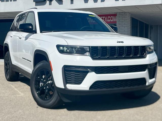 2026 Jeep Grand Cherokee Altitude 4x4 for sale in Ponca City, OK