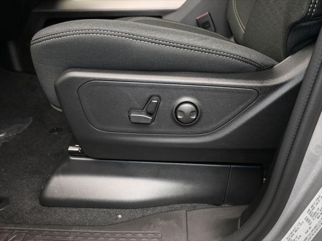 2025 Ram 1500 Big Horn Crew Cab 4x4 5'7" Box